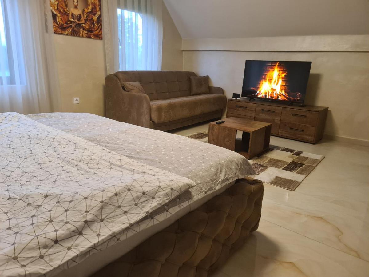Vila Oaza Mira Draganici Raška Buitenkant foto