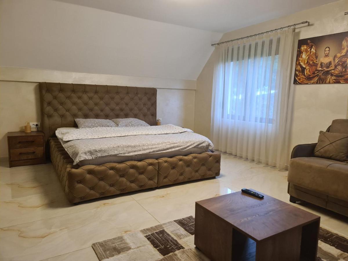 Vila Oaza Mira Draganici Raška Buitenkant foto